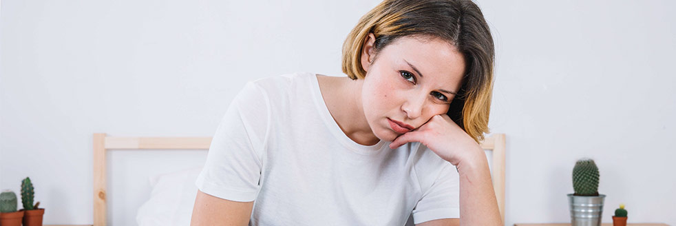 کم‌ خوابی و هورمون‌ های زنانه چه ارتباطی با هم دارند؟